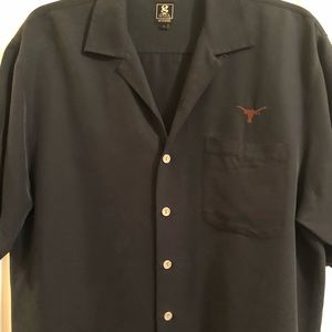A Men’s, University of Texas black shirt